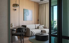 Brabank Emerald Luxury Apartment Fitness, Sauna & Parking By Grandview